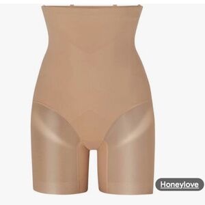 HONEY LOVE Sculpt-Wear Power Shorts (Small) NWT